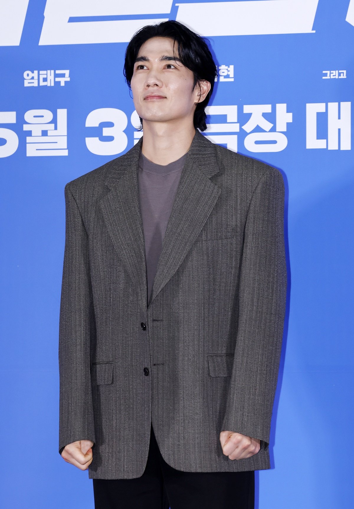‘와일드 씽’ 엄태구 “파격 노출 화보, CG의 도움 받았다”