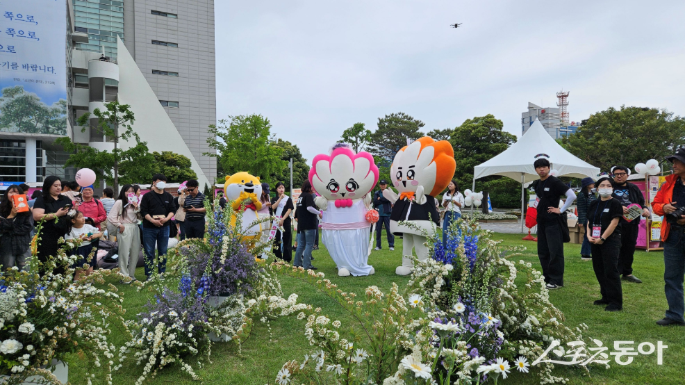 광주광역시는 제61회 광주시민의 날을 맞아 오는 23일 시청 일원에서 ‘더 큰 광주’를 주제로 시민축제를 개최한다고 밝혔다. 사진제공=광주광역시