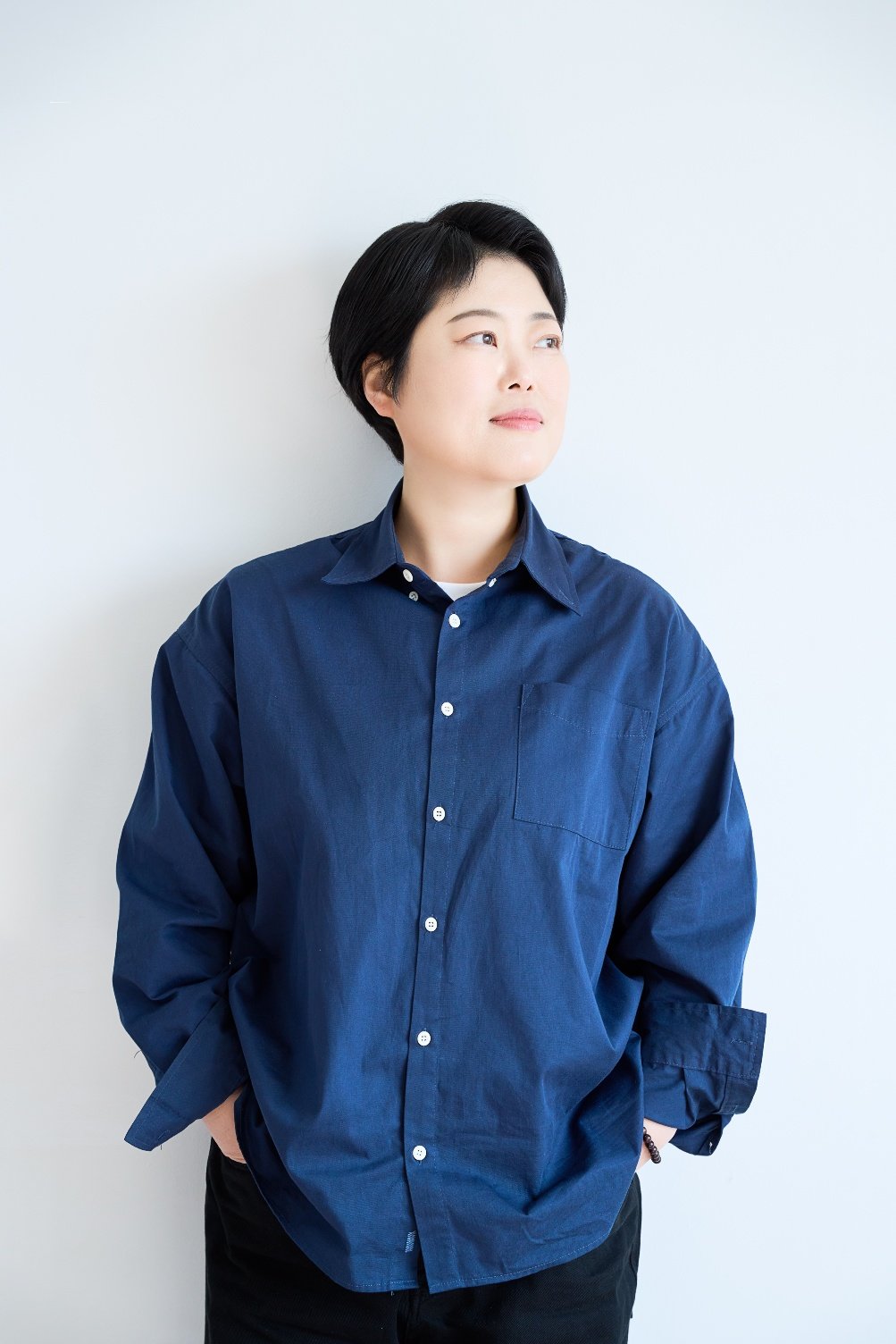 ‘수상한 한의원’ 시리즈의 배명은 작가.