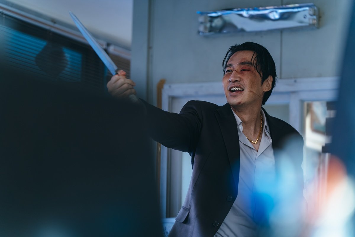 이광수, 칼 들고 폭주…광기의 난투극 (골드랜드)