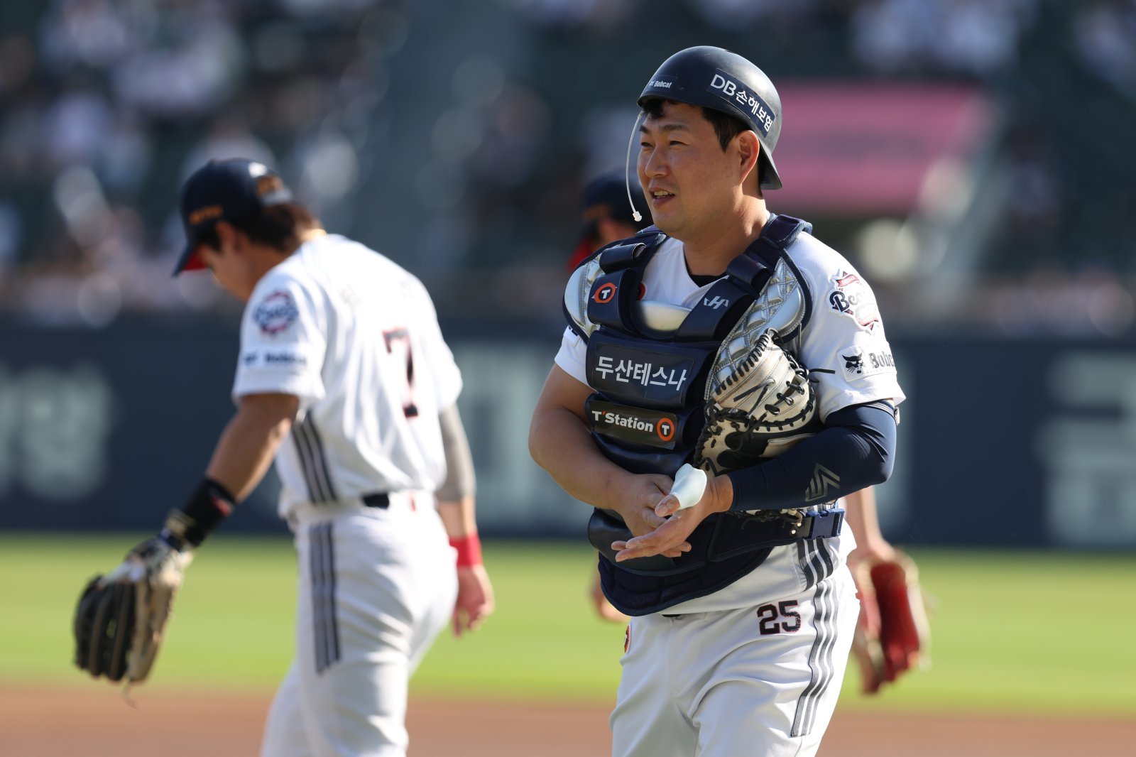 19일 잠실 NC전서 역대 KBO 최고령 2000안타를 달성한 두산 양의지는 지금에 만족하지 않고 더 많은 기록을 달성하겠다고 다짐했다. 사진제공ㅣ두산 베어스