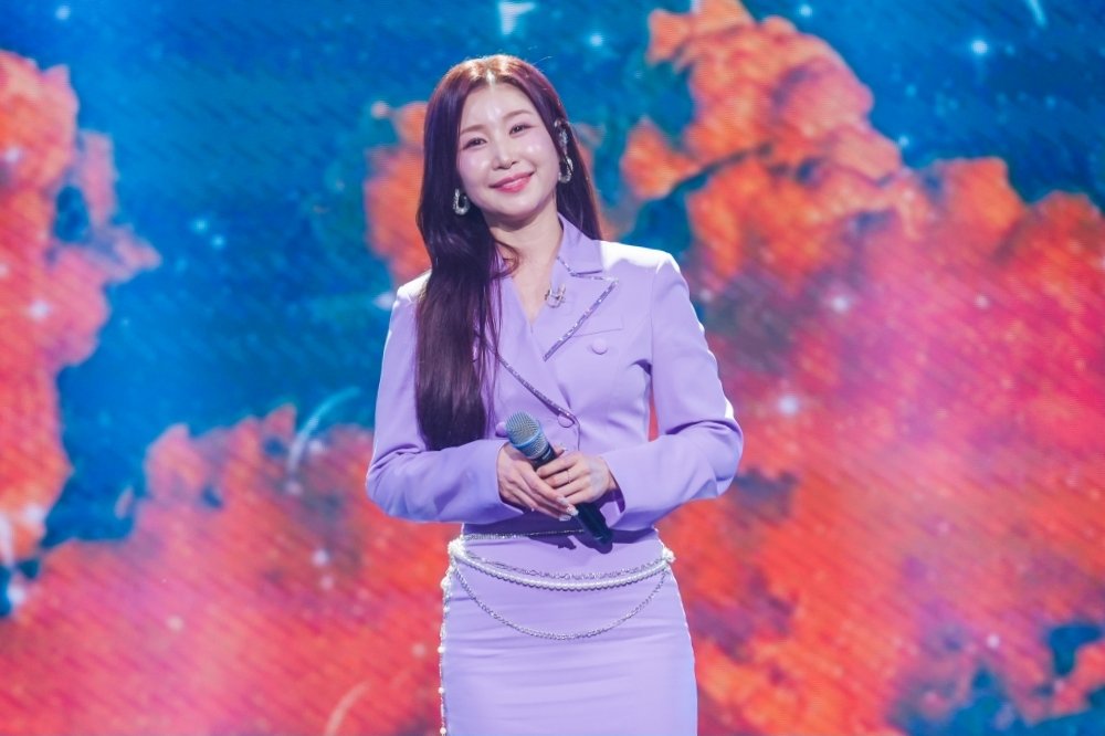“임영웅 다음으로 유명”…이소나 손잡은 ‘930만 조회수’ 주인공 누구? (미스트롯)
