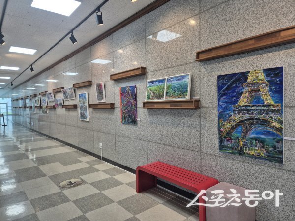 봉화 누정갤러리에서 ‘야외화가 김창한 제57회 개인전: 봉화 누정 사계(四季)’를 개최한다. 사진제공 ㅣ 봉화군