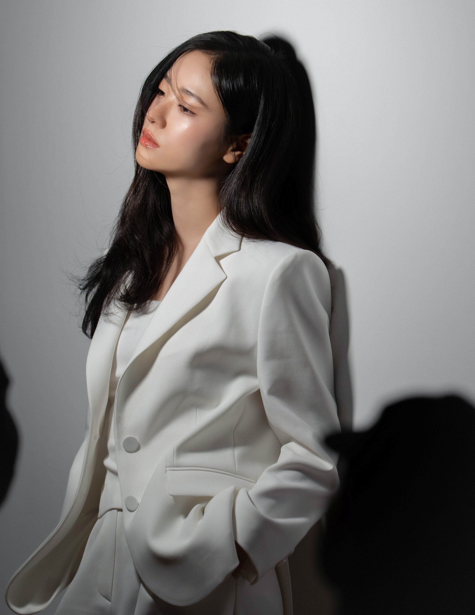 전여빈, 카리스마↔우아함 오가는 여신美