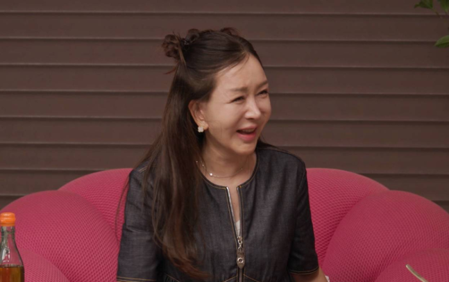 박준금, 럭셔리 집 최초 공개…손흥민 티셔츠·명품 드레스룸 화제