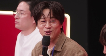 차태현 “이번에 꼬꾸라지나요?”…이유진 향한 돌직구(디렉터스아레나)