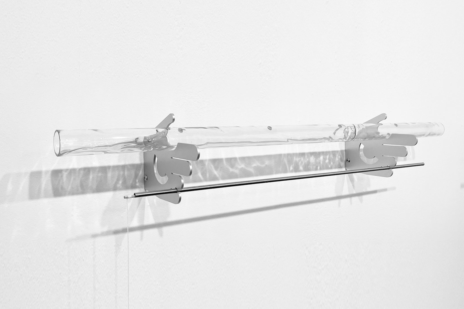 오현지, In passing, Mixed media installation, 75 x 70 x 15 cm, 2026, 사진제공｜갤러리 크레인