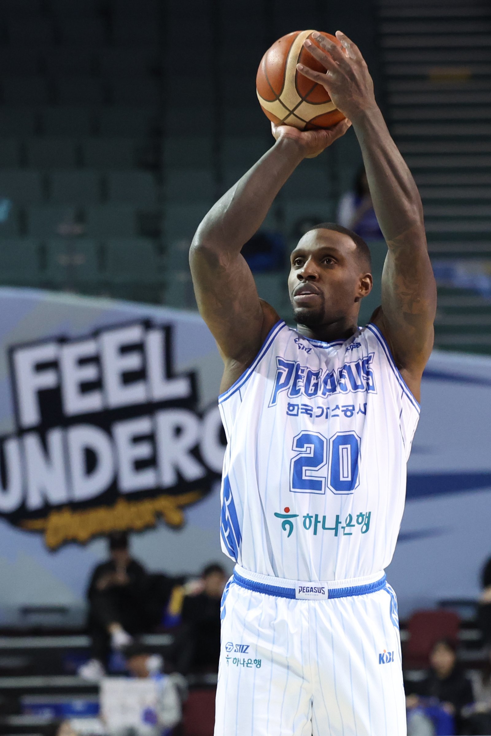 라건아 세금문제 공방 법정싸움 가나, KCC의 경고 “구단 명예훼손한 가스공사, 해명하고 사과해야…필요한 모든 조치 취할 것”