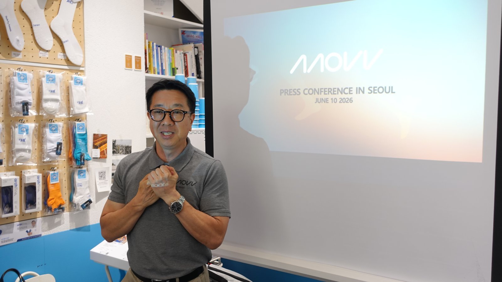 인사말을 하고 있는 무브코리아 정광호 대표