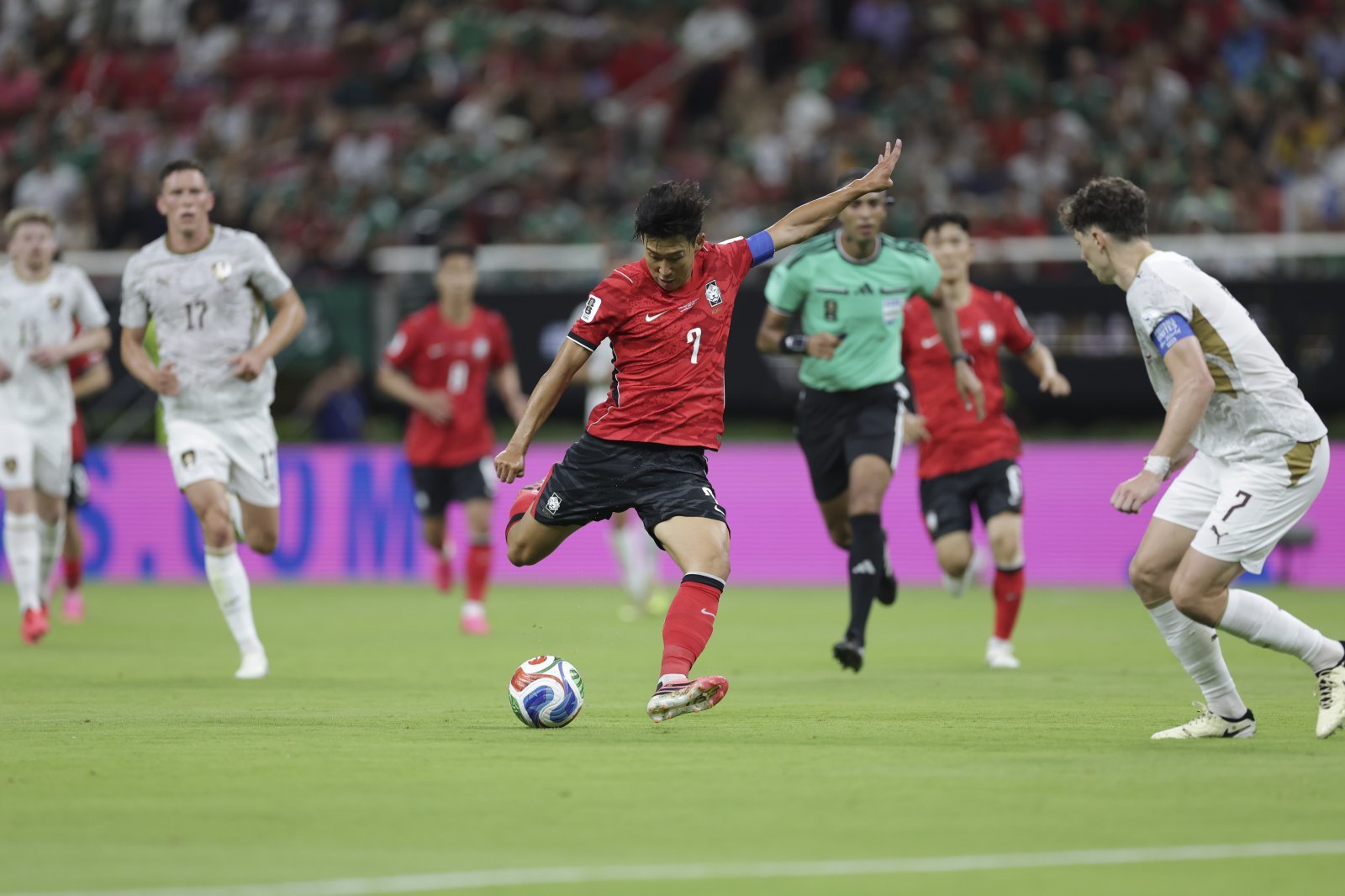[SD 과달라하라 라이브] 아쉽다 손흥민! 전반 슛 5개에도 침묵…홍명보호, 체코전 전반 0-0 무