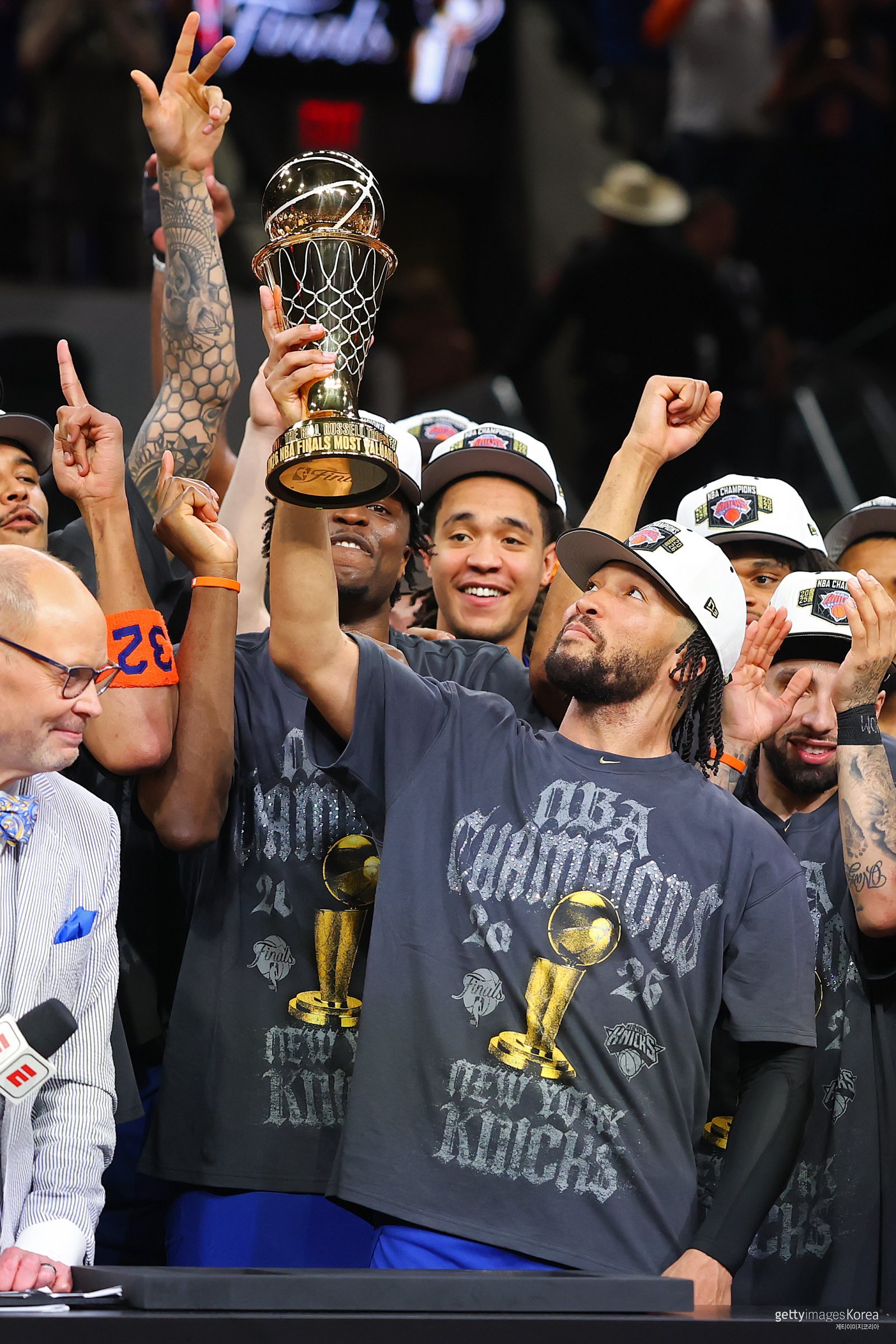 ‘45점 브런슨 MVP’ 뉴욕, 샌안토니오 꺾고 53년 만에 ‘파이널 우승’