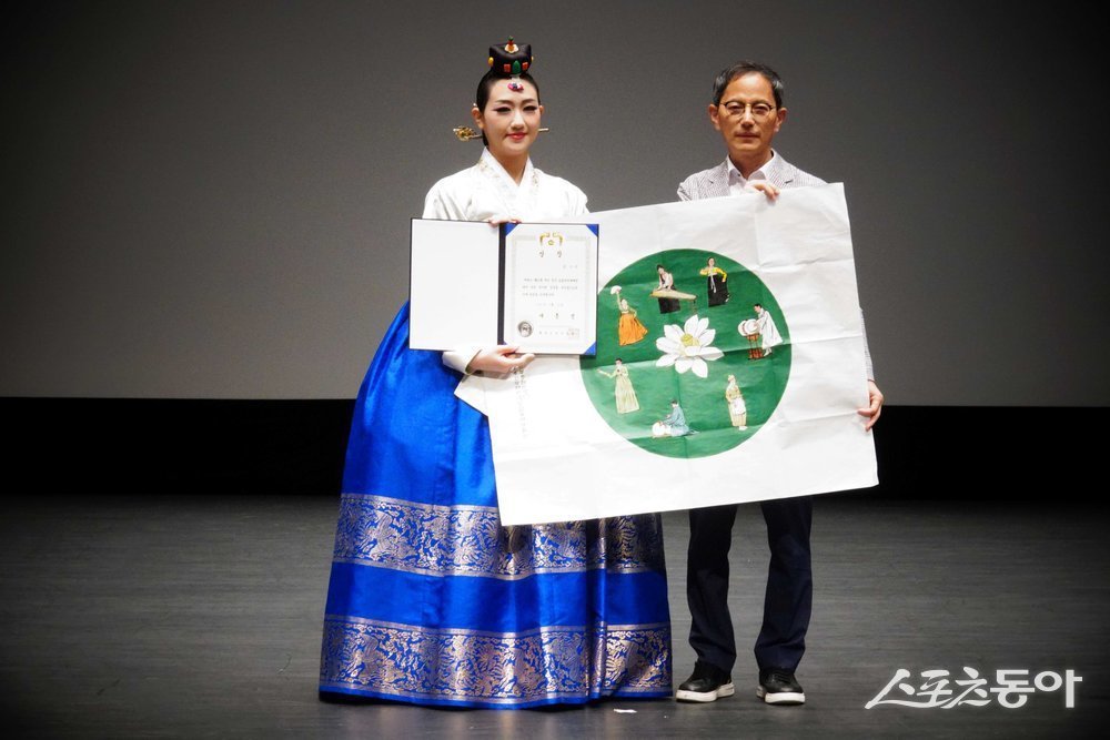 무안군은 지난 14~15일 무안승달문화예술회관에서 열린 ‘제24회 무안 전국 승달국악대제전’이 전국 국악인들의 참여 속에 성공적으로 막을 내렸다고 밝혔다. 사진제공=무안군