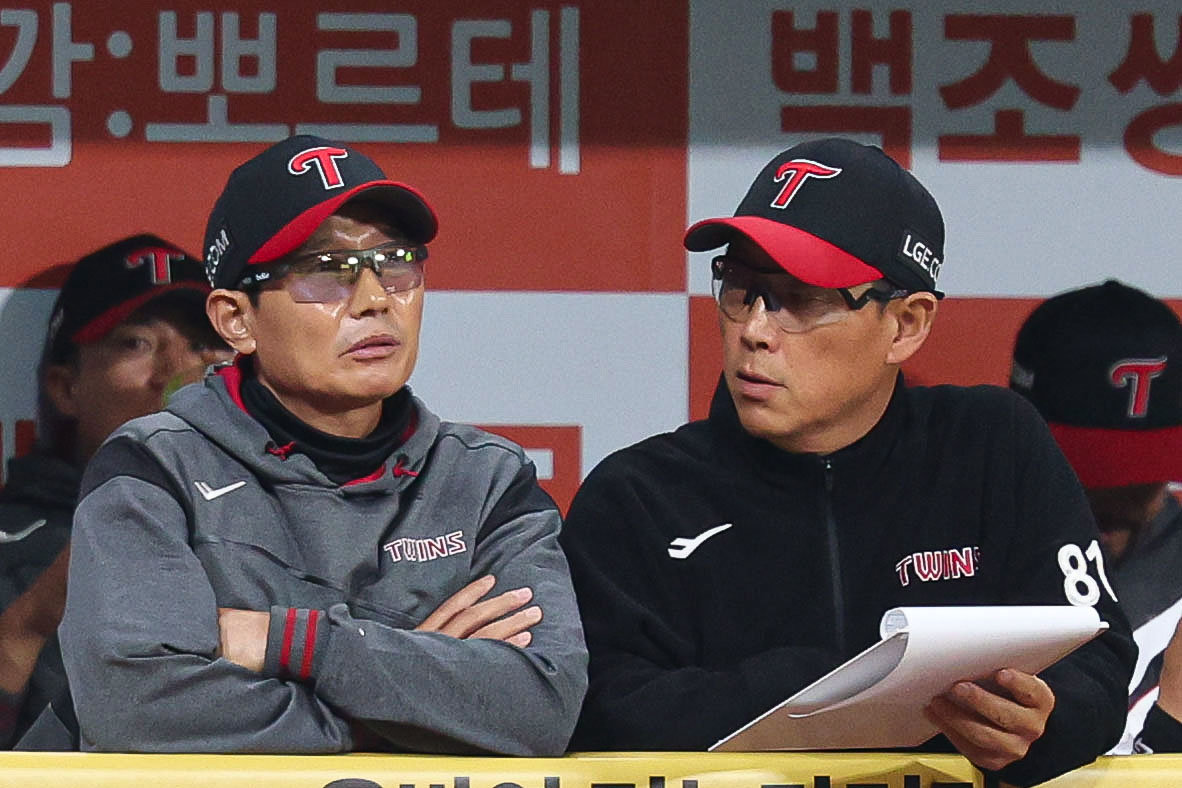 “육성에도 뚜렷한 계획이 있어야죠” LG 염경엽 감독이 문정빈 카드를 당장 아끼는 이유