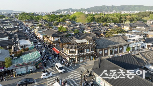 경주 황리단길이 ‘2026년 지역상권 육성(글로컬 상권) 지원사업’ 공모에 최종 선정됐다. 사진제공 ㅣ 경주시