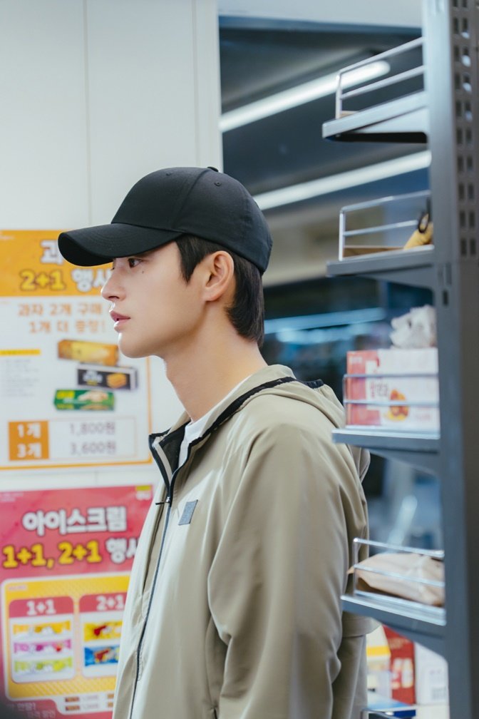 서인국 웃었다, 이유는 박지현 때문 (내일도 출근!)