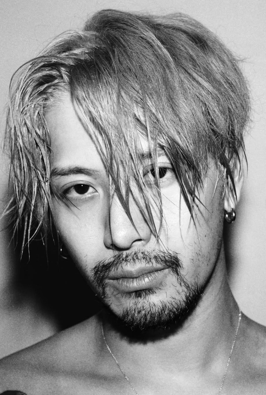 갓세븐 잭슨 맞아? 산적 수염 덥수룩 ‘더티 섹시’ [DA★]