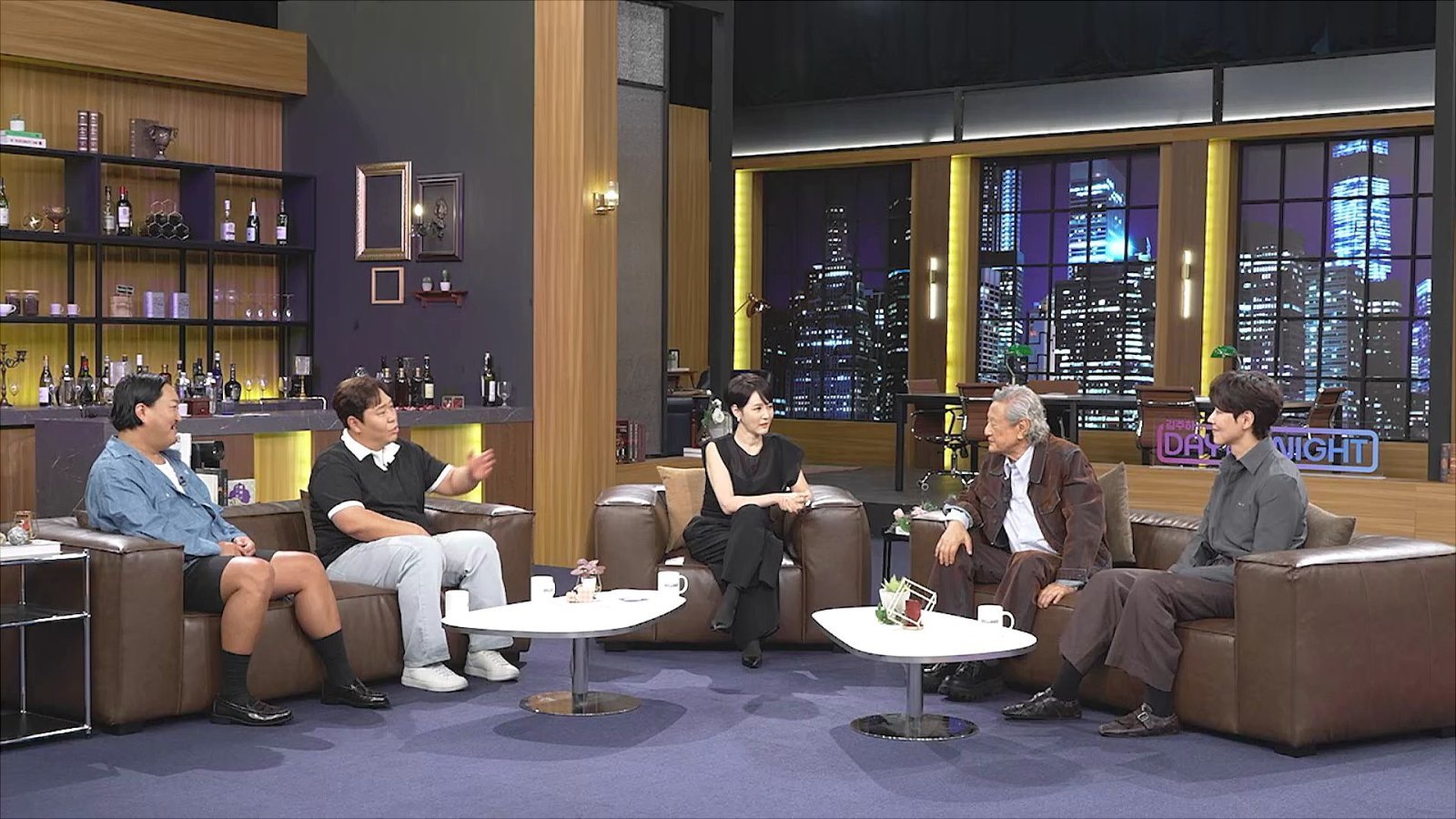 원빈 근황 나왔다…“머리 기르며 작품 준비 중, 제안 잘 안 들어와” (데이앤나잇)
