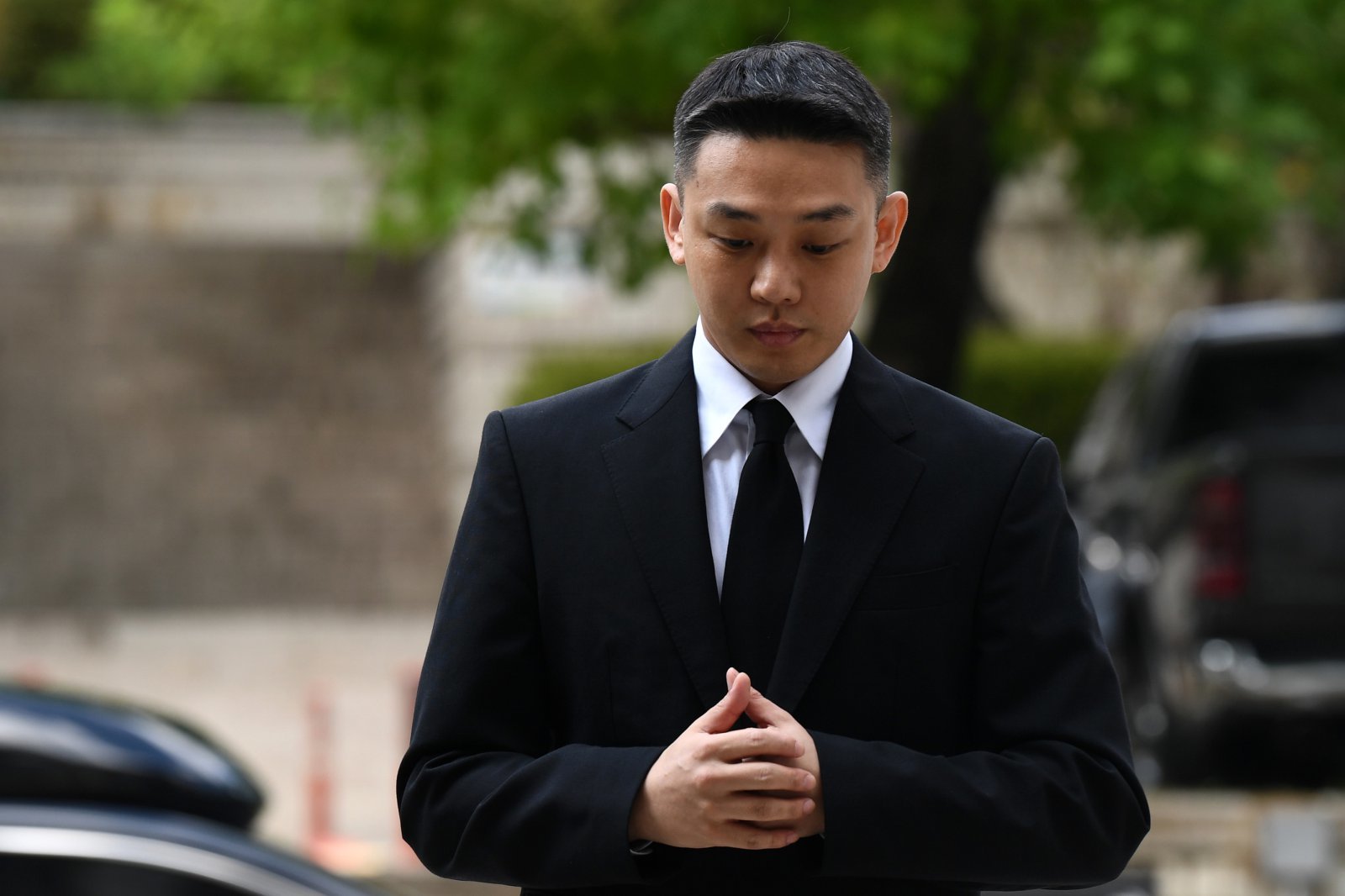 유아인, ‘50억 계약설+∝’…또 고개 든 ‘대마불사’ 논란[SD이슈]