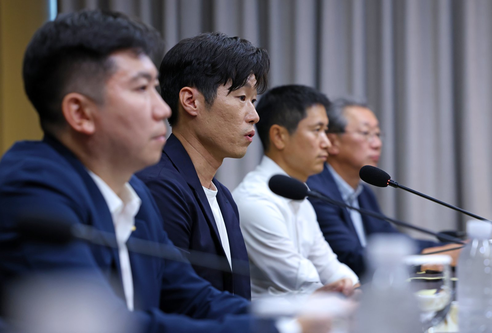 [SD 현장 라이브] 한국축구 혁신 위한 K-축구혁신위 출범, 회장 선거 먼저 손댄다…박지성 공동위원장, “구속력 없지만 지속 회의 통해 혁신안 마련”
