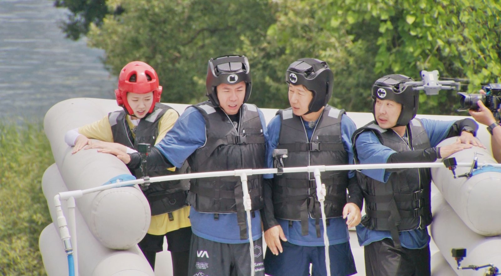 ‘런닝맨’ 제작진 비상, 수상게임하다 ‘위험천만’ 공포