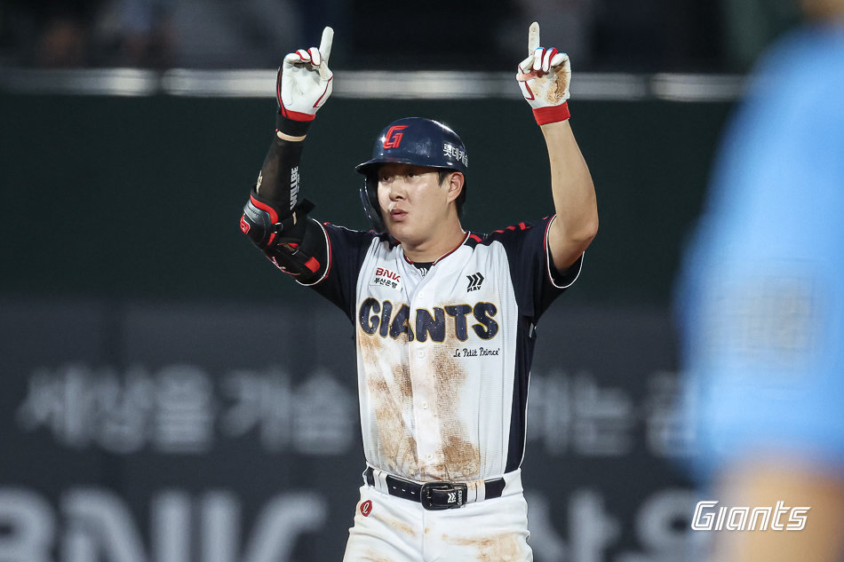 “초심” 외친 롯데 나승엽, 슬럼프 딛고 해결사로 돌아왔다…2연패 앞장 [SD 사직 스타]