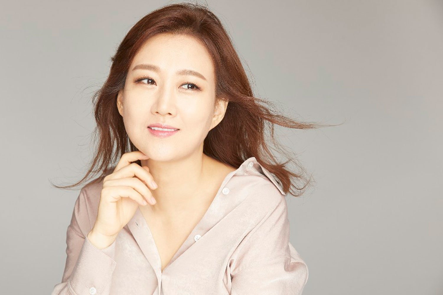 장윤정 모친, 수천만 원 투자사기 혐의로 결국 구속 송치
