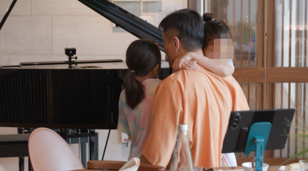 박진영, 두 딸 위해 헌정곡까지…반전 ‘딸바보’ 일상 공개 (전참시)
