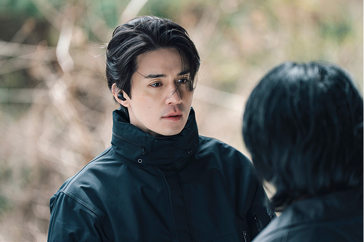 이동욱, 가면 벗는 순간 소름…‘킬러들의 쇼핑몰2’ 강렬한 시작