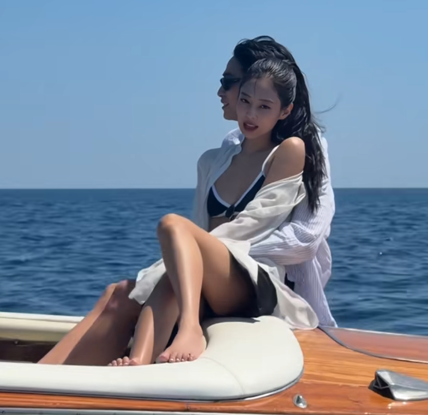 제니 SNS 캡처