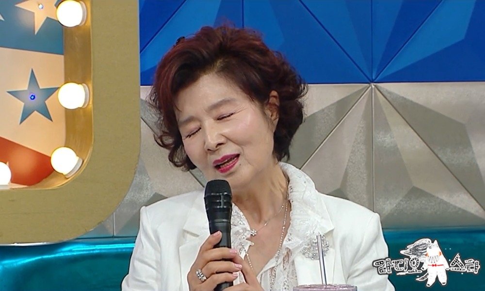 ‘74세’ 윤미라 “서방은 없지만 옷방은 세 개”…청바지만 50벌