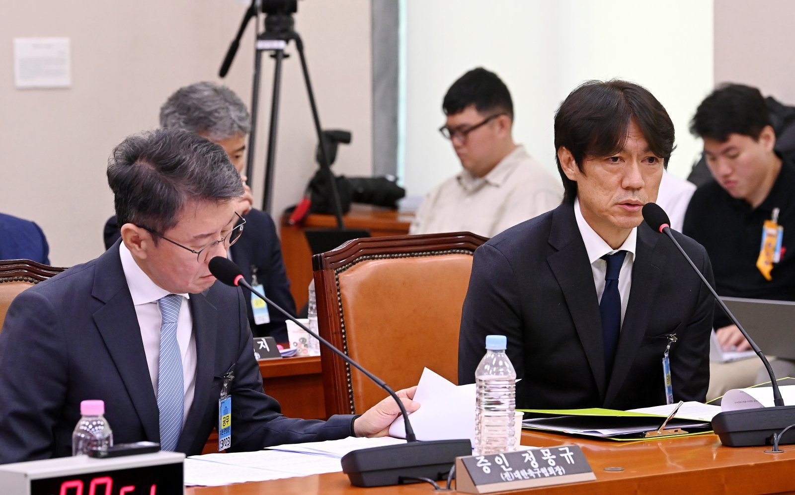 [SD 현장 라이브] 월드컵 실패부터 대표팀 감독 선임·협회 운영까지 국회 도마 위 오른 한국축구…정몽규·홍명보 출석한 대한축구협회 청문회, 현안 전반 집중 점검