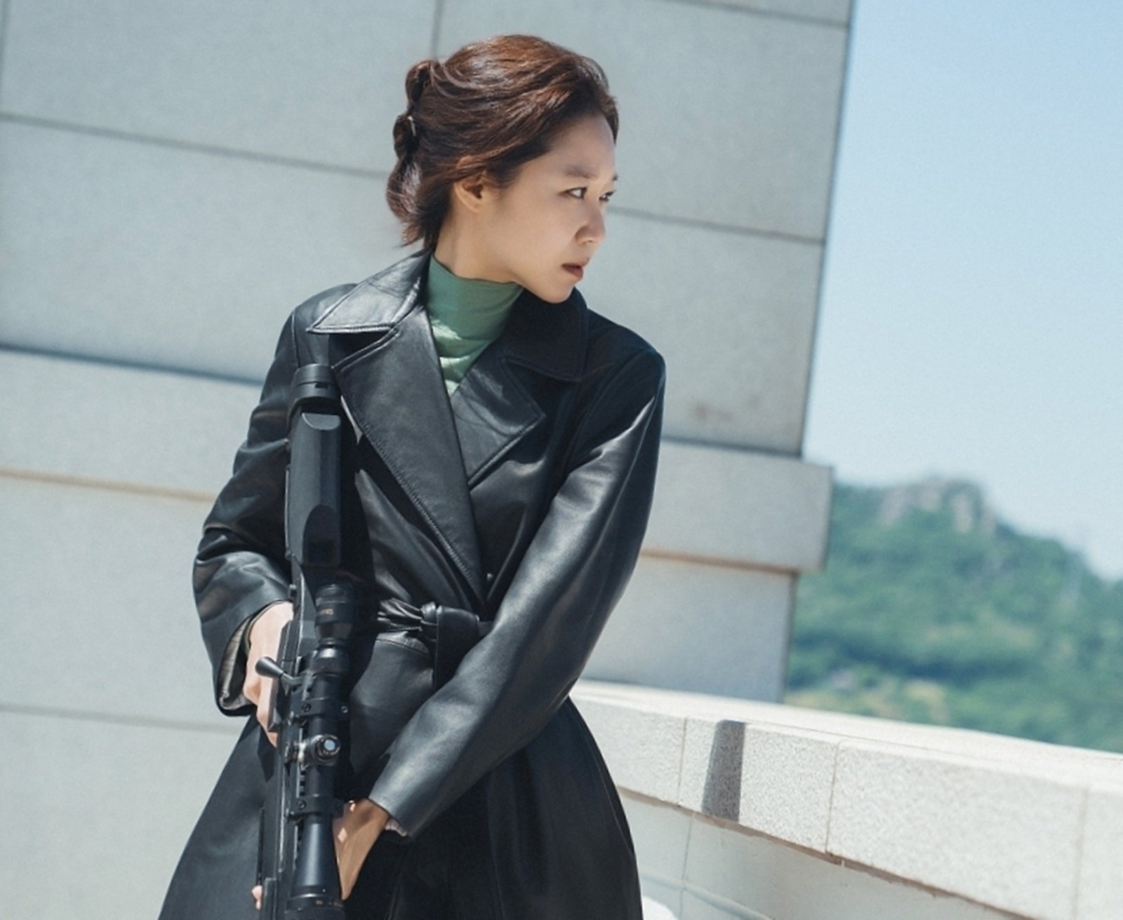 공효진, 육아휴직 끝 복귀…복직 첫 임무부터 총구 겨눴다 (유부녀킬러)