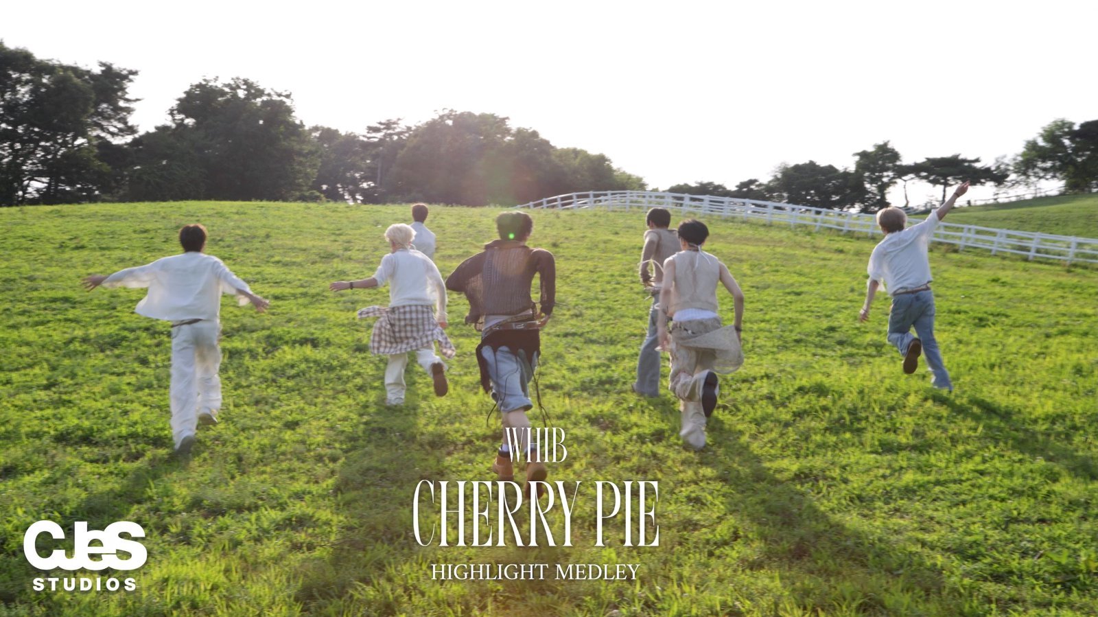 휘브, 미니 2집 전곡 맛보기…‘CHERRY PIE’ 퍼포먼스 예고