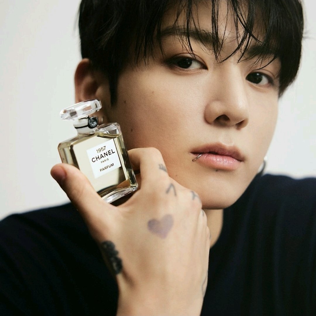 BTS 정국, 샤넬 향수도 통했다…‘1957’ 글로벌 품절 행렬