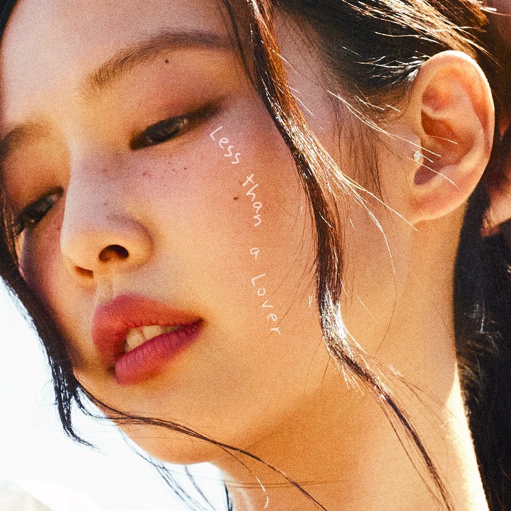 제니, 방송 안 나와도 1위…‘Less than a Lover’ 음방 2관왕