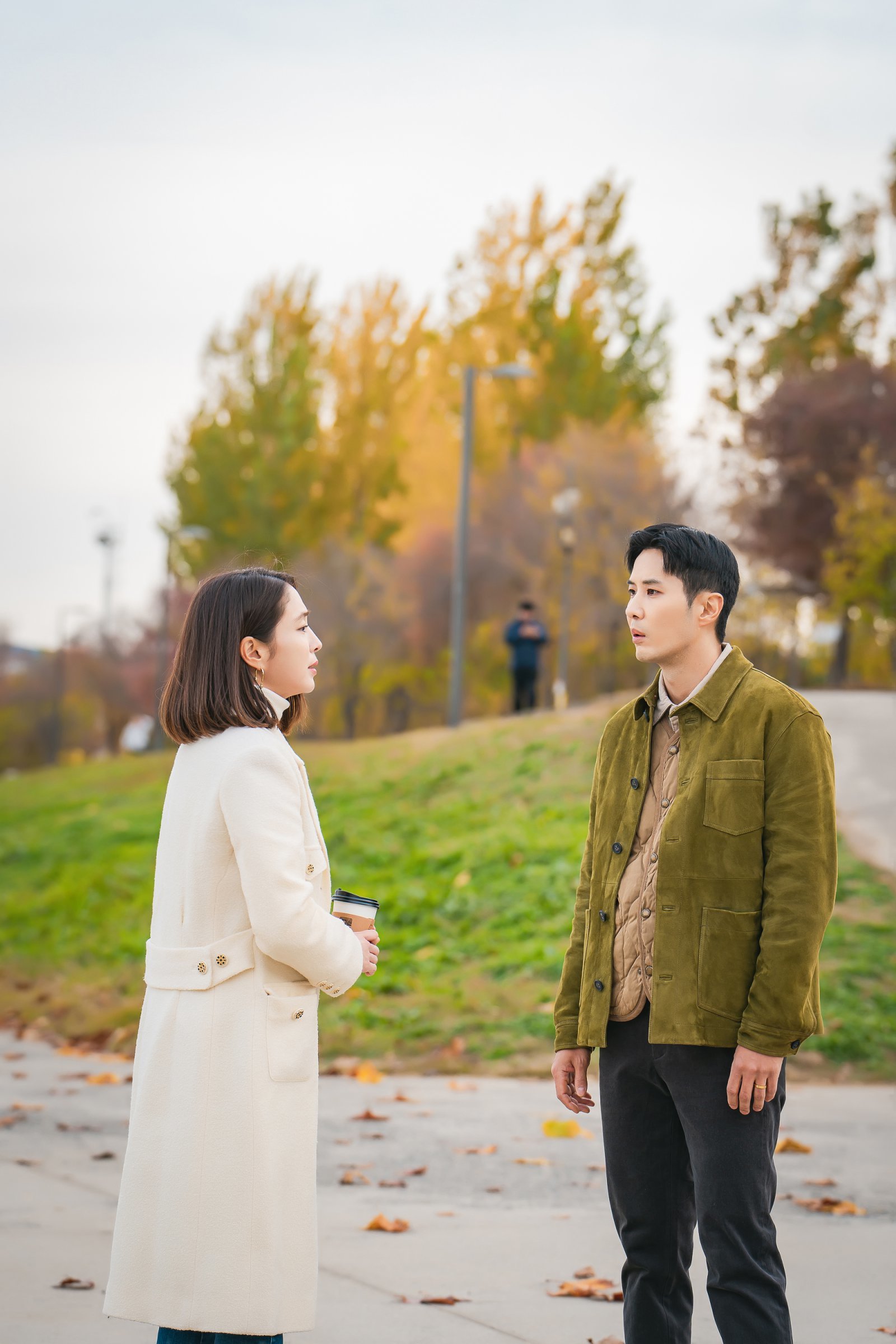 이민정·김지석, 심상치 않은 분위기? 위기의 부부 투샷 (그래, 이혼하자)