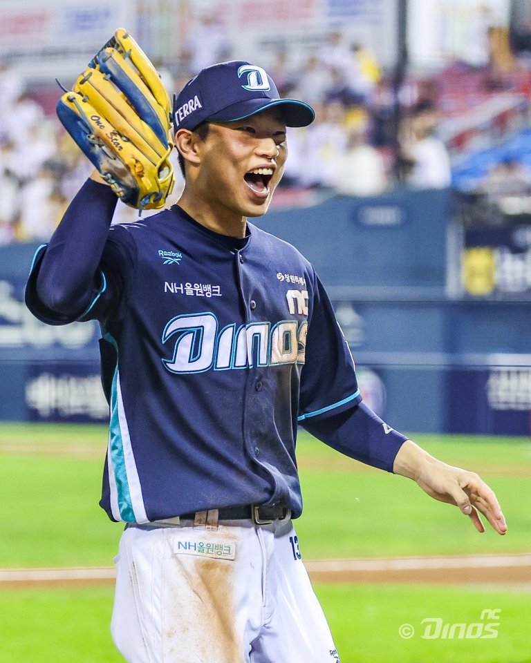 “완벽한 수비? 못하면 1군에 존재할 이유 없죠”…KBO 최초, 만능 수비수 김한별의 가치
