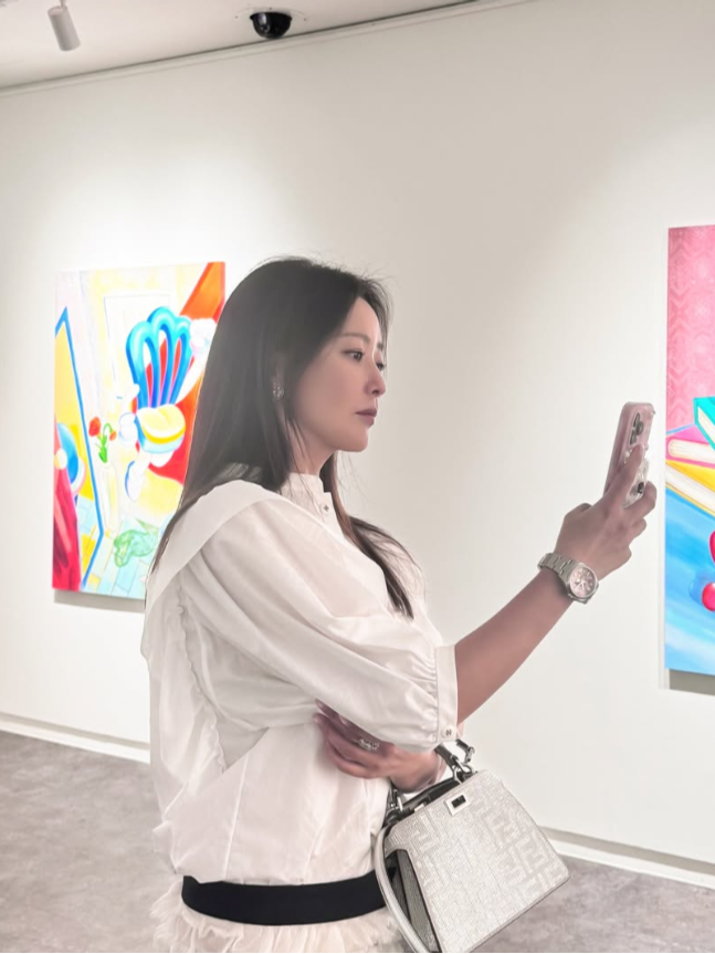 김희선, 요즘 뭐하나 했더니…배우 아닌 ‘콘텐츠 디렉터’ 됐다