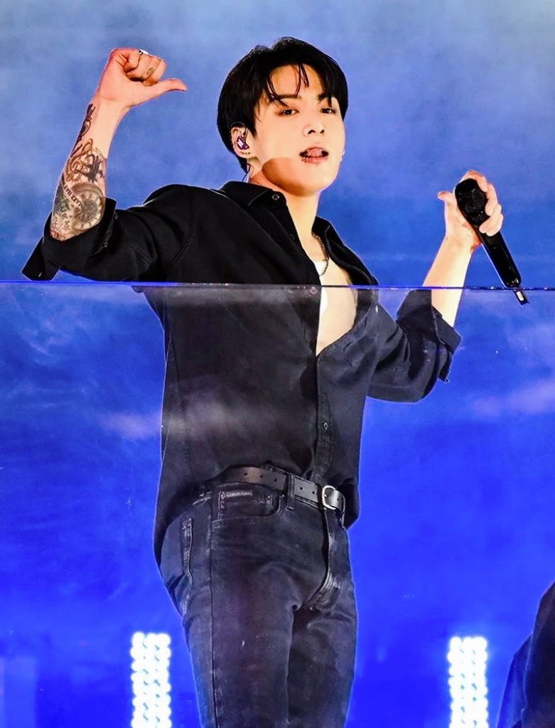 BTS 정국, 생일에 뉴욕 타임스스퀘어 장악…中팬클럽 ‘하루 576회’ 쏜다