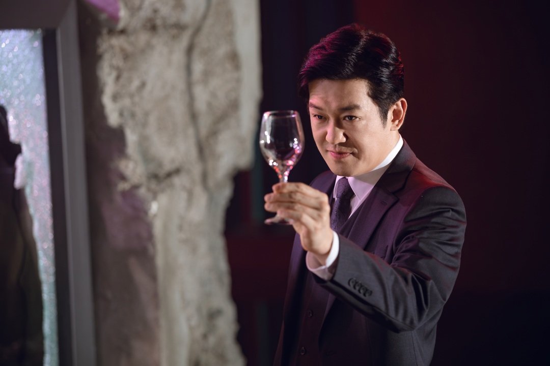 허성태, 로코에 누아르 한 스푼…정해인과 대립 (이엿사)