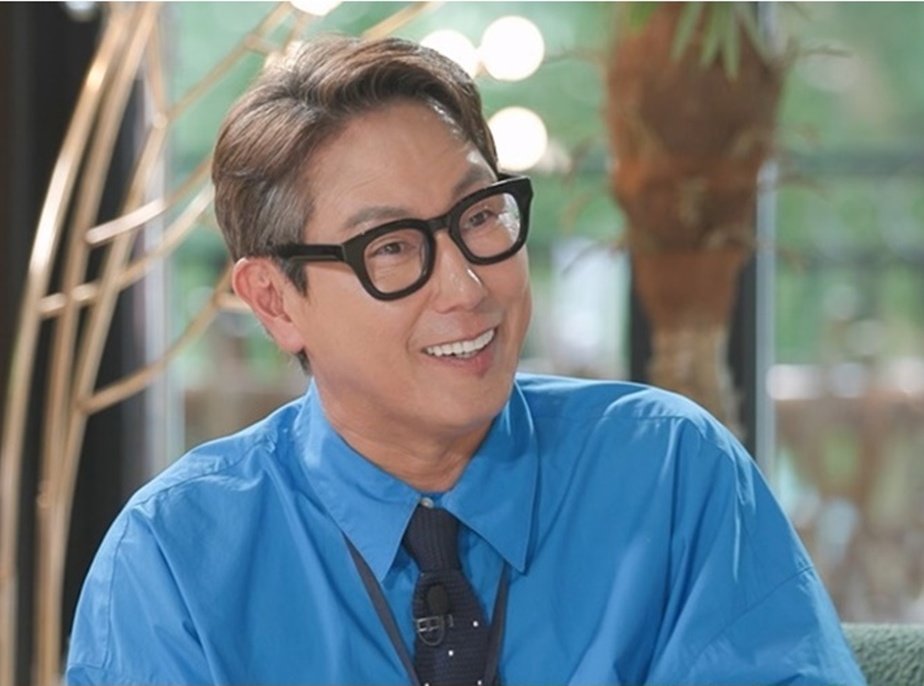 ‘88학번’ 윤종신, ‘늙크크’ 됐다…“내가 유리 태어나기 전 대학을?” (해피투게더)