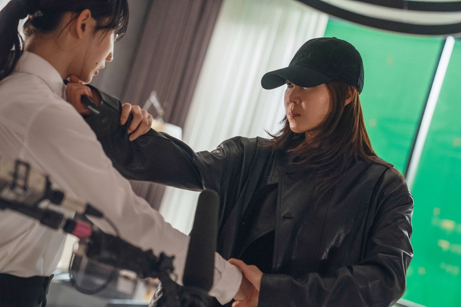 공효진, ‘유부녀 킬러’ 위해 킥복싱까지…액션도 제대로