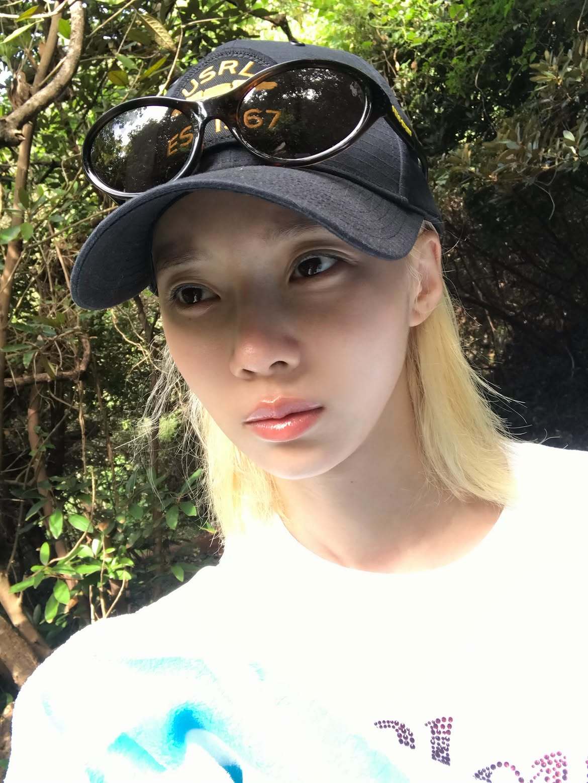 에스파 윈터, 살짝 드러난 비키니 끈… 휴가 제대로네 [DA★]