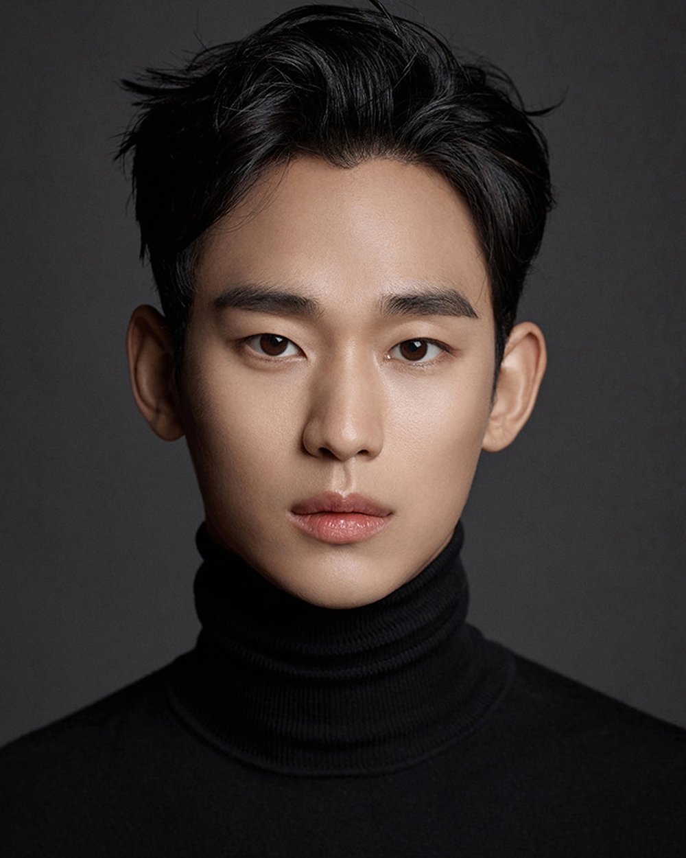 김수현, 9월 '더팩트 뮤직 어워즈' 시상자 참석