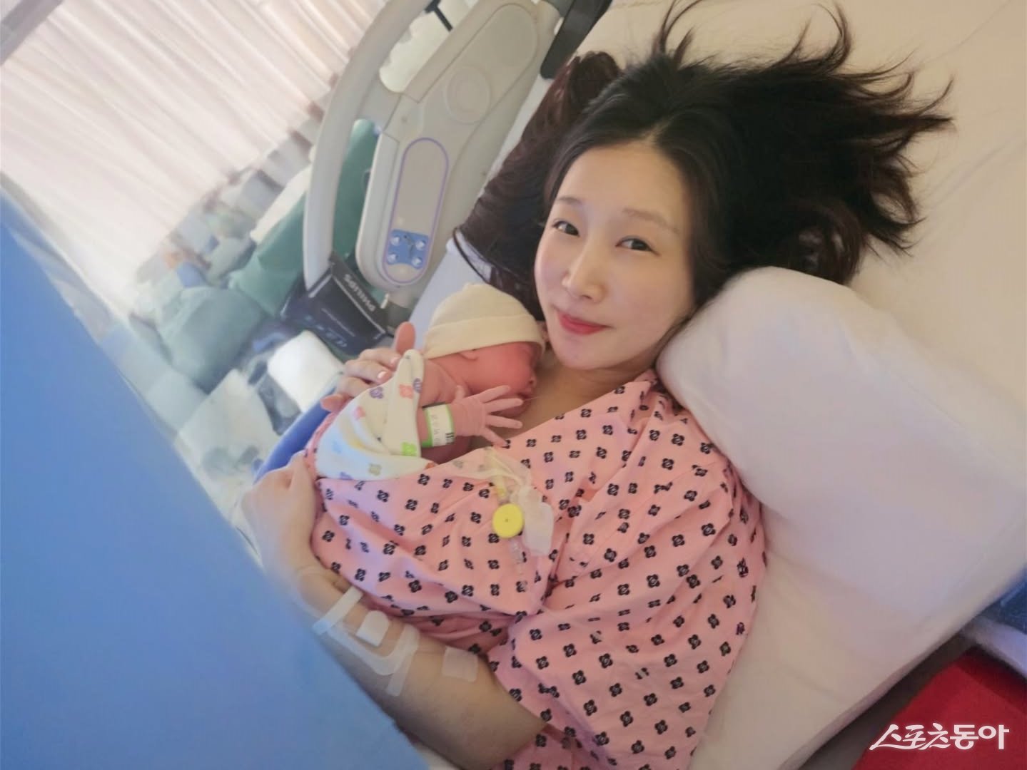 박소영♥문경찬, 시험관 끝 득녀…“30시간 진통, 힘 세 번 주고 뿅”