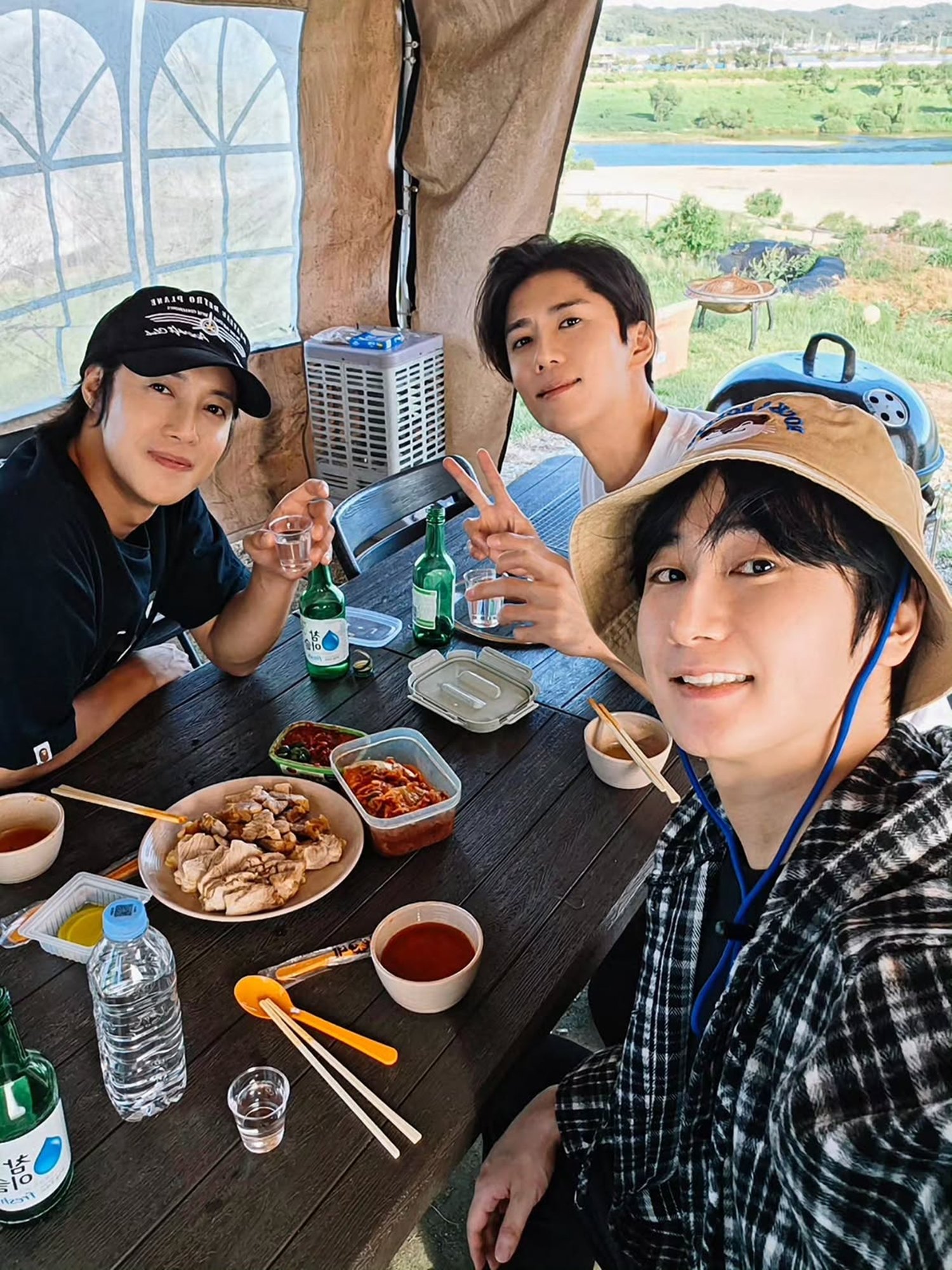 김현중·허영생·김규종, 日공연 취소되자 파주 여행 “소중한 시간” [DA★]