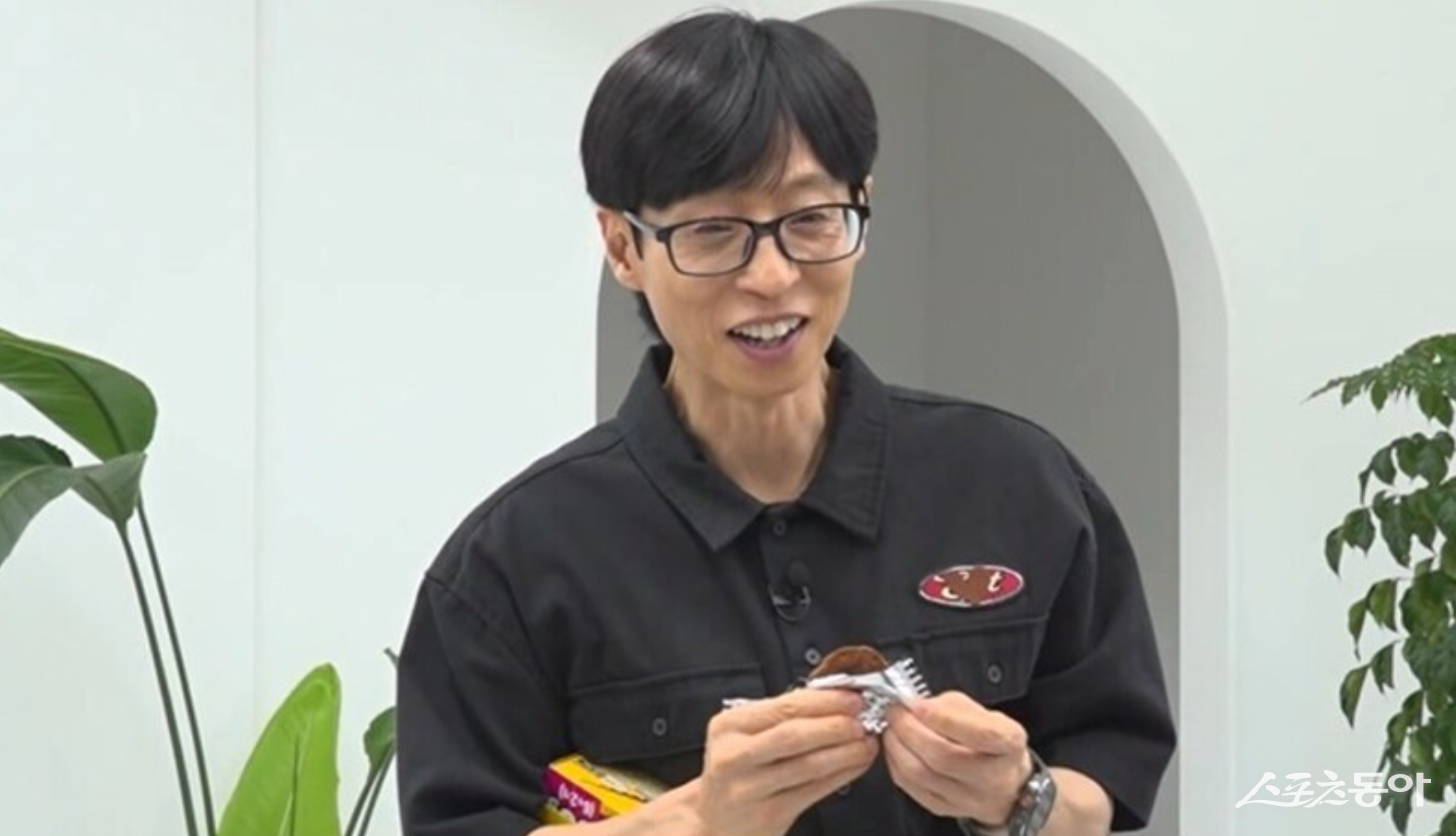 유재석, 당 떨어지자 소품까지 뜯었다…“죄송해요 내가 먹어버렸네”