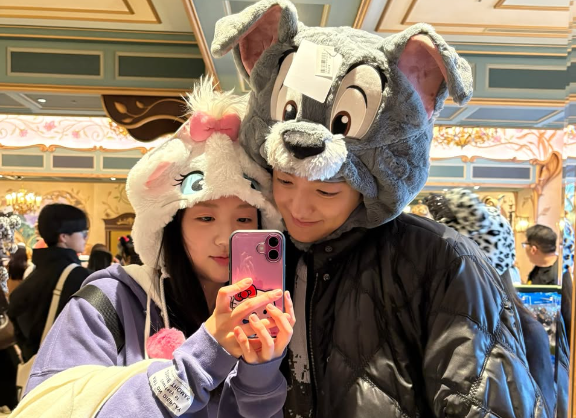 지예은♥바타, 밤늦게 공원서 뭐 하나 봤더니…정이랑 “그때부터 알아봤다” [SD톡톡]