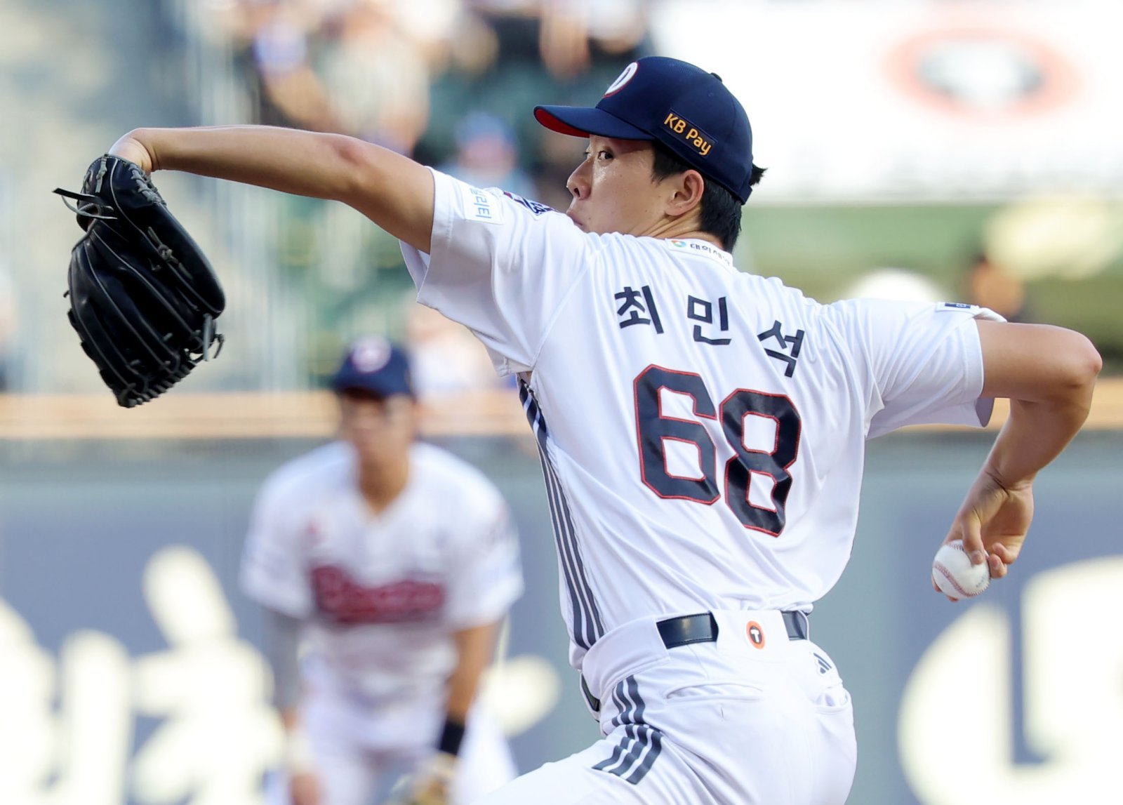 ‘두산 선발 또 발진’ 한국, 홍콩전 ‘KBO 다승왕 조준’ 최민석 출격 (AG)