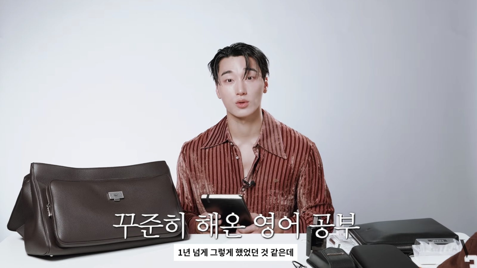 에이티즈 산 “팬들과 대화하려 1년 넘게 매일 영어 공부”